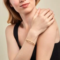 Bracelet Jonc Cynthia Fil Carre Lisse Or Jaune -Fanny Boutique B3BFJW0691 model0