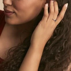 Bague Cassie Or Blanc Saphir Et Diamant 13 Bague Cassie Or Blanc Saphir Et Diamant -Fanny Boutique B3DFBSB467 model1