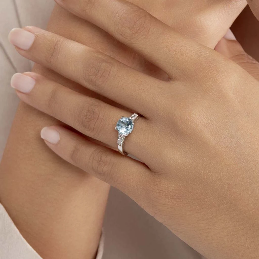 Bague Maysara Or Blanc Topaze Et Oxyde De Zirconium 8 Bague Maysara Or Blanc Topaze Et Oxyde De Zirconium – Image 6