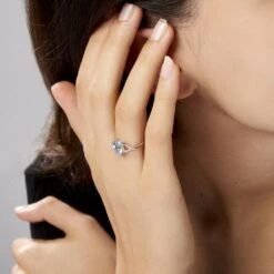 Bague Solitaire Armaelle Or Blanc Topaze -Fanny Boutique B3DFBTB740 model1