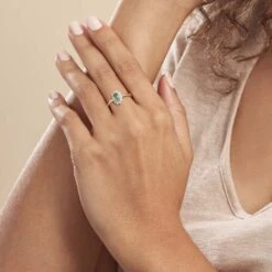 Bague Vladimir Or Jaune Emeraude Diamant -Fanny Boutique B3DFJEV223 model1