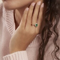 Bague Vladimir Or Jaune Emeraude Et Diamant -Fanny Boutique B3DFJEV224 model1