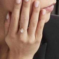 Bague Or Jaune Vladimira Oxyde De Zirconium 12 Bague Or Jaune Vladimira Oxyde De Zirconium -Fanny Boutique B3DFJZW0RU model0