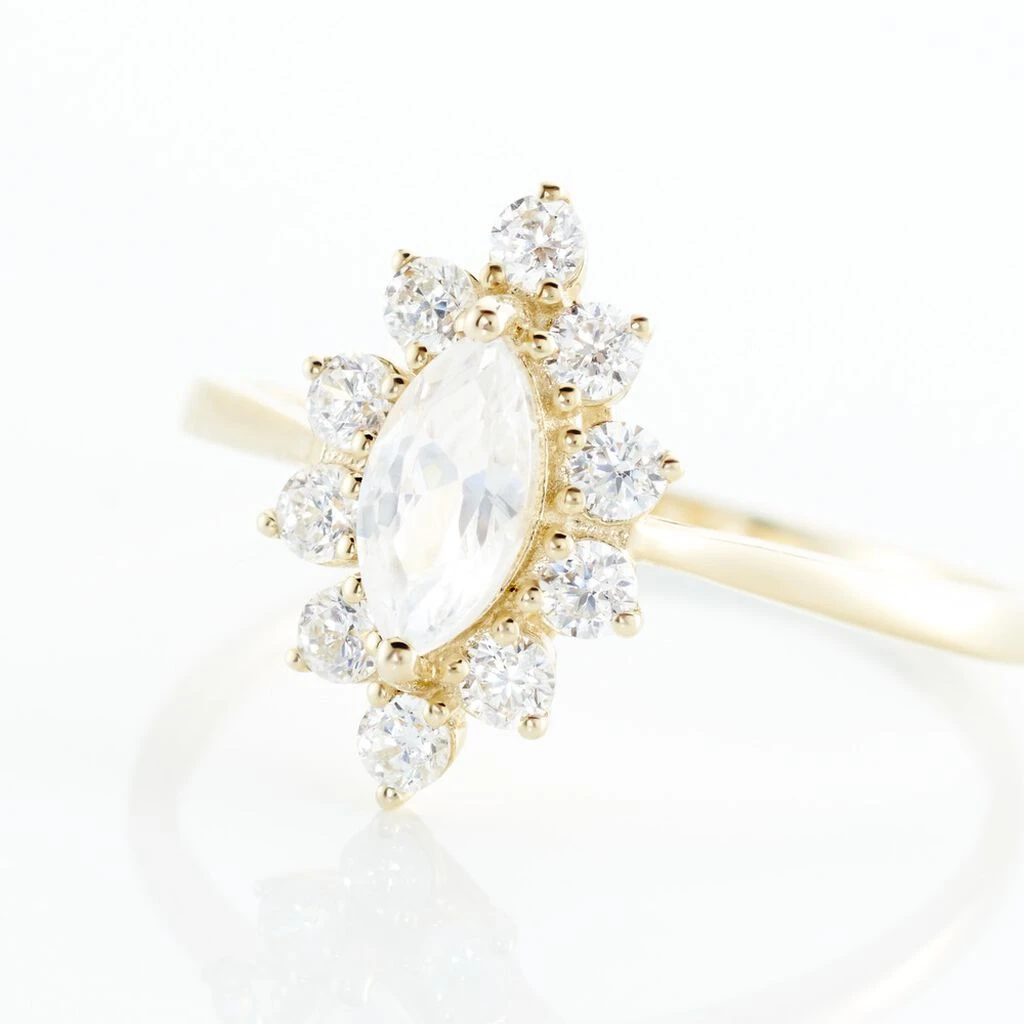Bague Or Jaune Vladimira Oxyde De Zirconium 6 Bague Or Jaune Vladimira Oxyde De Zirconium – Image 4