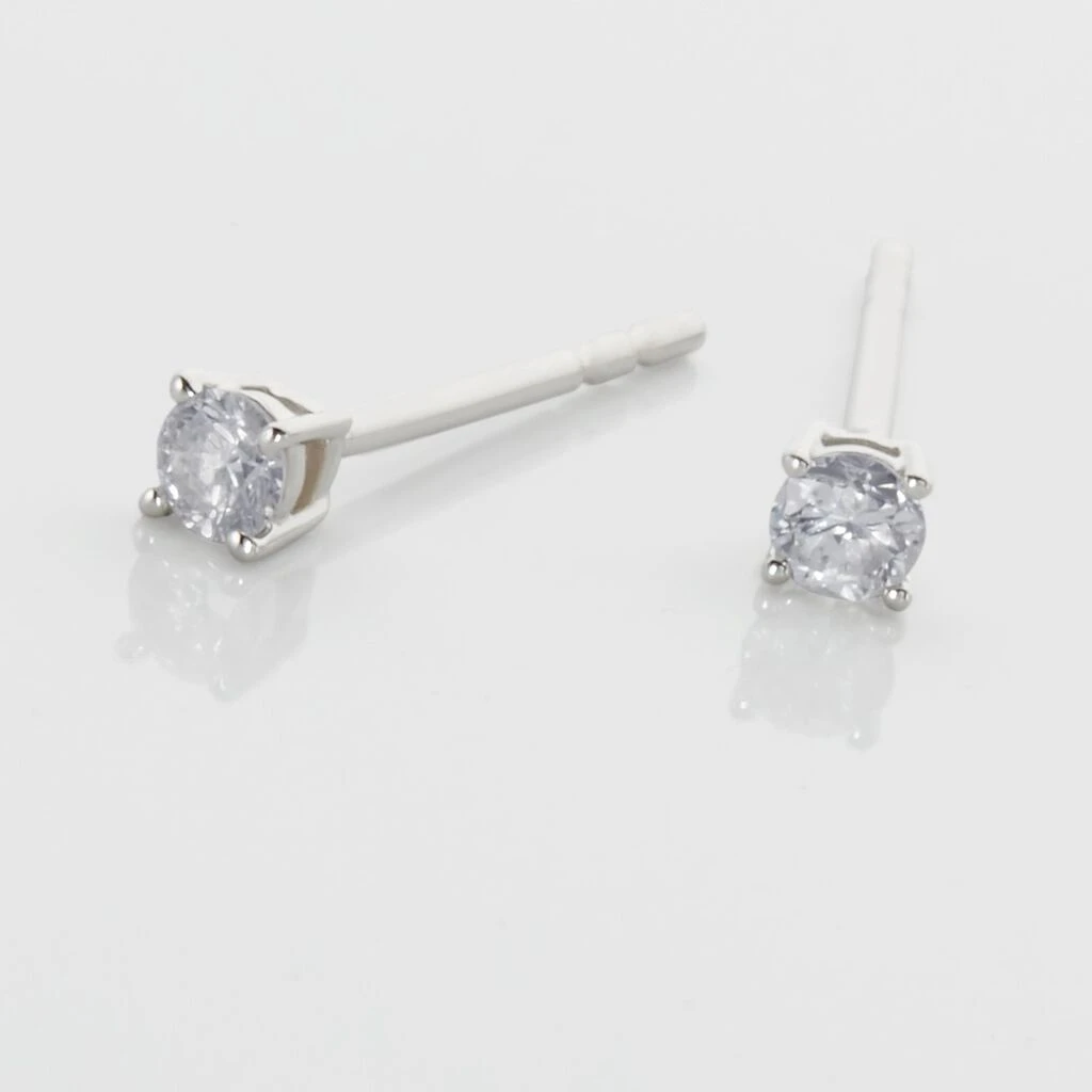 Boucles D'oreilles Puces Victoria Or Blanc Diamant 5 Boucles D'oreilles Puces Victoria Or Blanc Diamant – Image 3