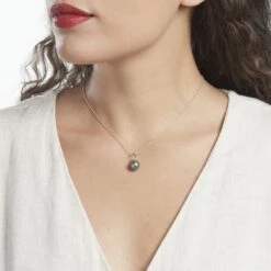 Pendentif Phila Or Blanc Perle De Culture De Tahiti 8 Pendentif Phila Or Blanc Perle De Culture De Tahiti -Fanny Boutique B3PFBHH067 model0