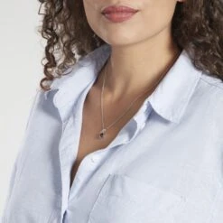 Pendentif Prudencia Or Blanc Saphir -Fanny Boutique B3PFBSN001 model1