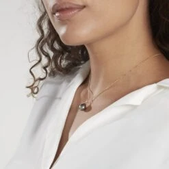 Pendentif Syana Or Jaune Perle De Culture De Tahiti 10 Pendentif Syana Or Jaune Perle De Culture De Tahiti -Fanny Boutique B3PFJHH003 model0