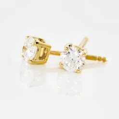 Boucles D'oreilles Puces 4 Griffes Or Jaune Diamant Synthetique -Fanny Boutique B7OFJJW002 view2