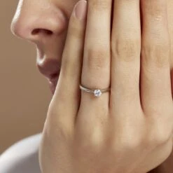 Bague Solitaire Victoria Platine Blanc Diamant -Fanny Boutique BPDFBDW3VX model1