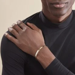 Bracelet Jonc Plaqué Or Jaune Tamiko 9 Bracelet Jonc Plaqué Or Jaune Tamiko -Fanny Boutique FABHJW0003 model1