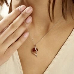 Collier Mukaddes Argent Blanc Ambre 9 Collier Mukaddes Argent Blanc Ambre -Fanny Boutique FACFBIY171 model1