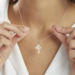 Collier Argent Blanc Burt Perles De Culture Oxydes De Zirconium -Fanny Boutique FACFBU2280 model1