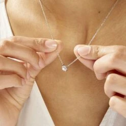 Collier Kariane Argent Blanc Oxyde De Zirconium -Fanny Boutique FACFBZW1Z4 model1